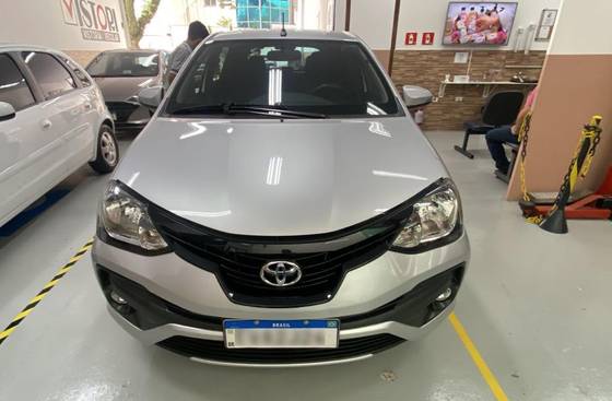 TOYOTA ETIOS 1.5 X PLUS 16V FLEX 4P AUTOMÁTICO
